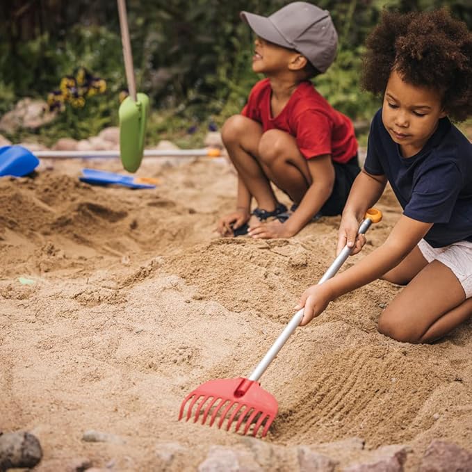 Fiskars Kids' Essential Landscaping Set - Leaf Rake and Garden Shovel - Kids Gardening Set - 2 Piece,Red/Green