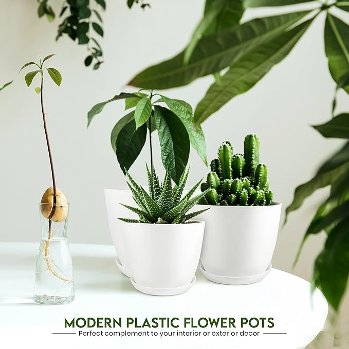 Utopia Home - Plant Pots Indoor with Drainage - 7/6.6/6/5.3/4.8 Inches Flower Pots for Indoor Planter - 5 Pack Plastic Planters - Ideal for Stocking Stuffers or Home Christmas Decorations - White